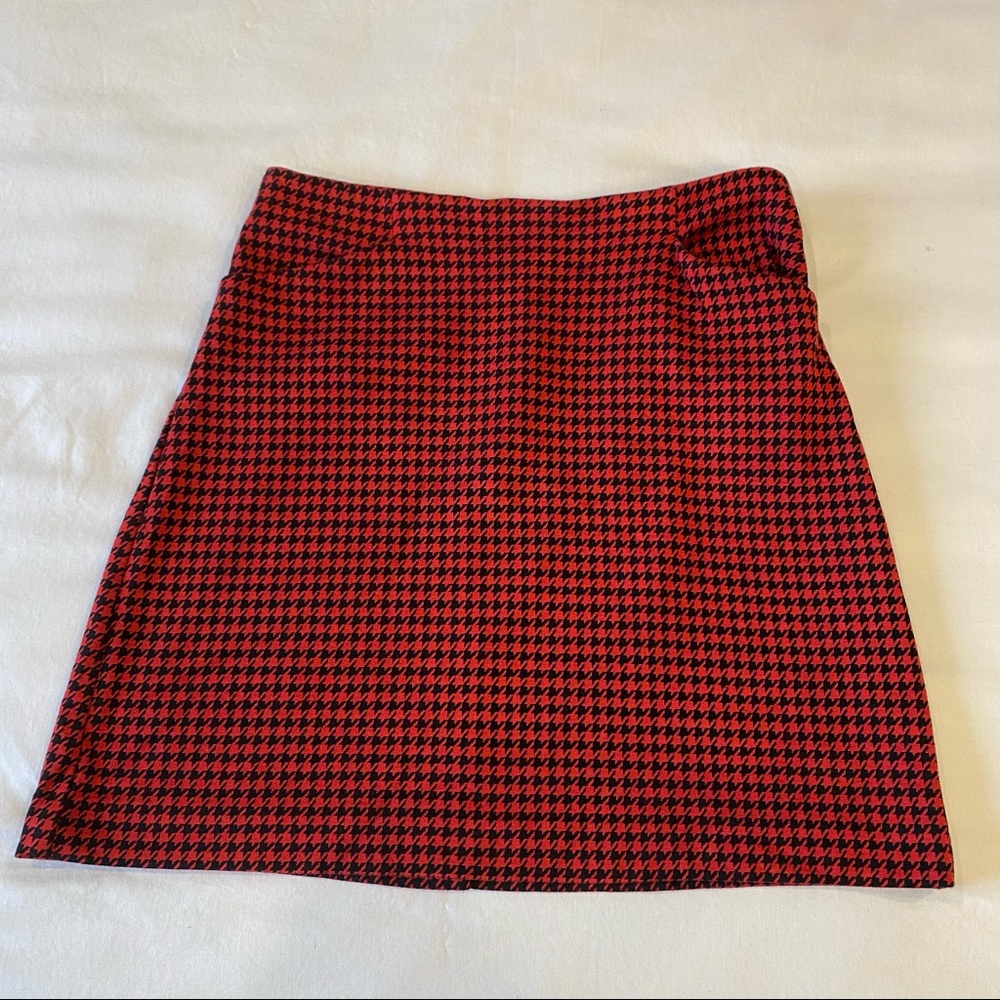 NWOT Houndstooth Mini Skirt